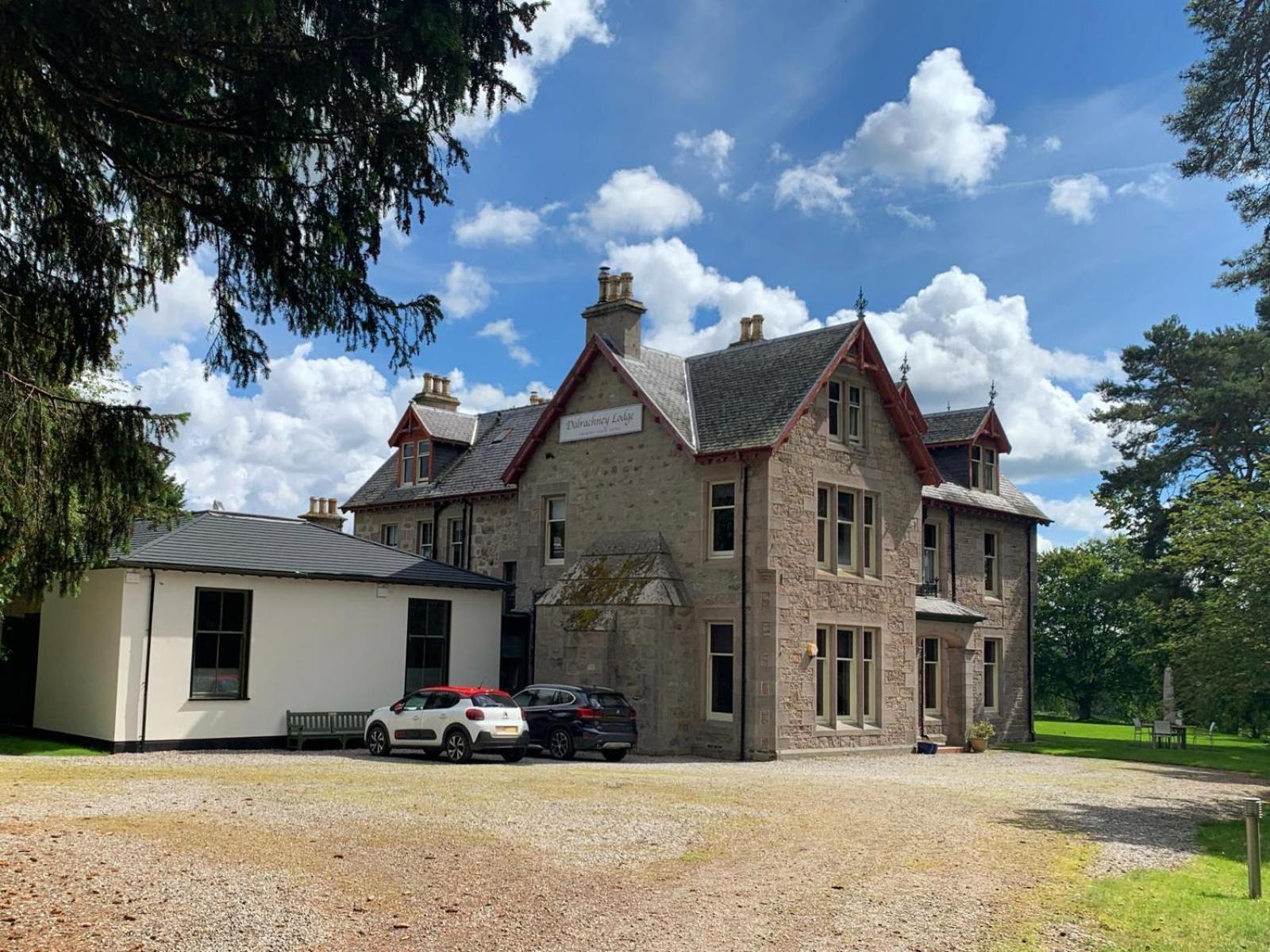 Dalrachney Lodge คาร์บริดจ์ ภายนอก รูปภาพ